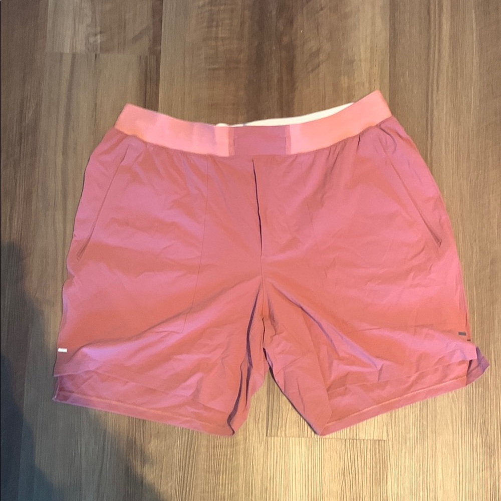 Men’s lululemon license to Train Shorts 7 inch Size XL